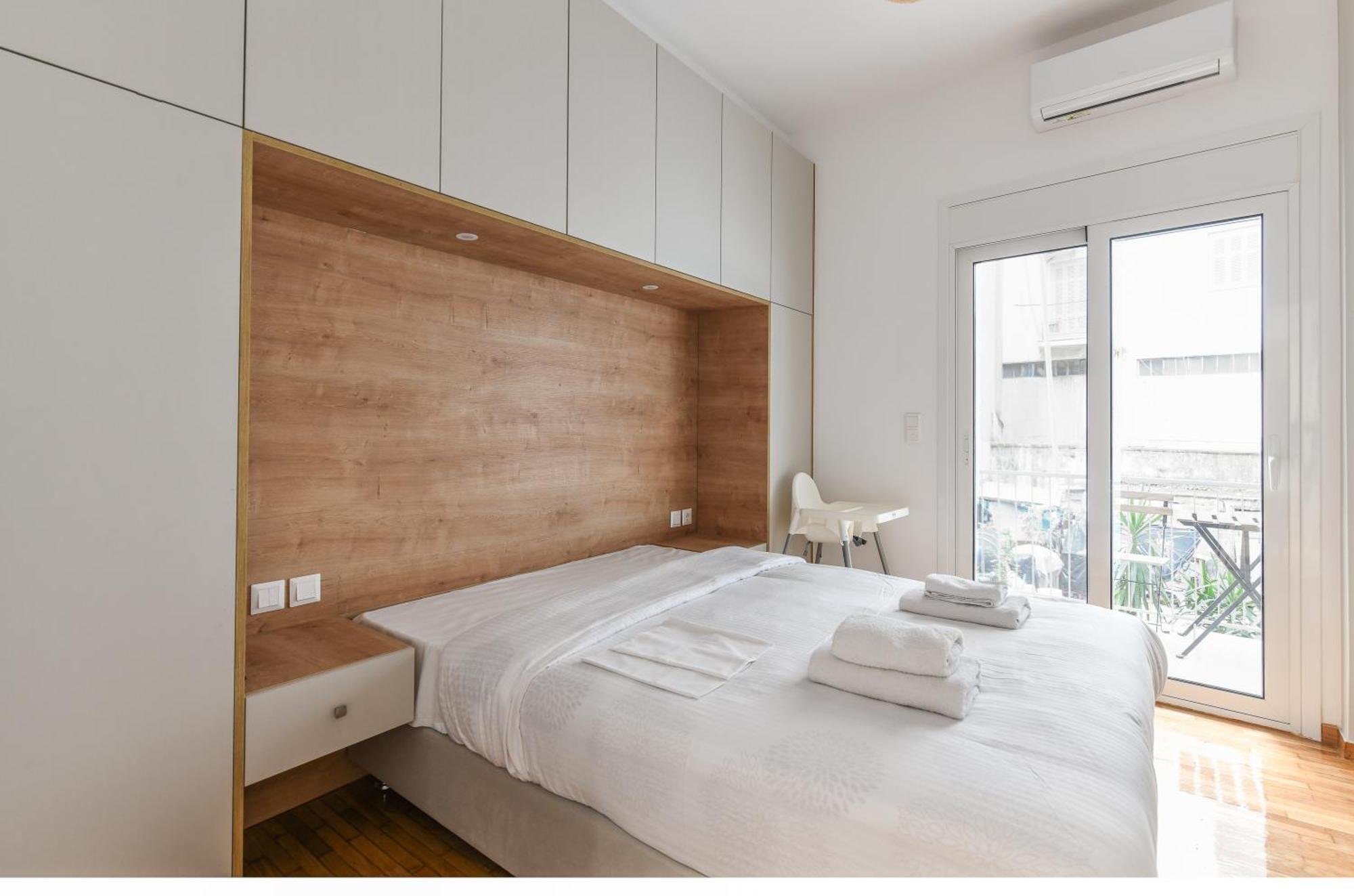 דירה Modern At Exarchia אתונה